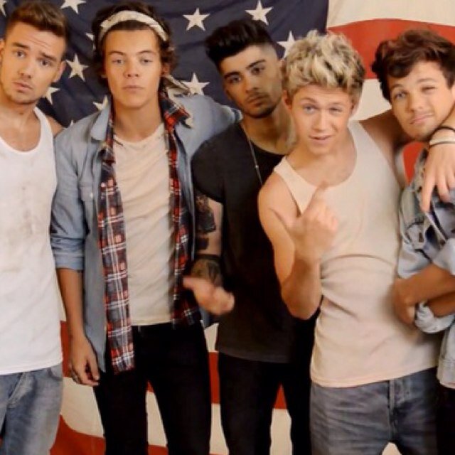 I Love @Harry_Styles @Real_Liam_Payne @ZaynMalik @NiallOfficial @Louis_Tomlinson One Direction ♥ Desde 25/9/2011