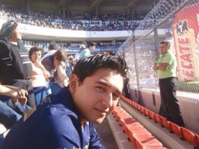 La U de México el gran amor de mi vida, no me gusta el futbol, yo amo el futbol. Instagram @hugotpr