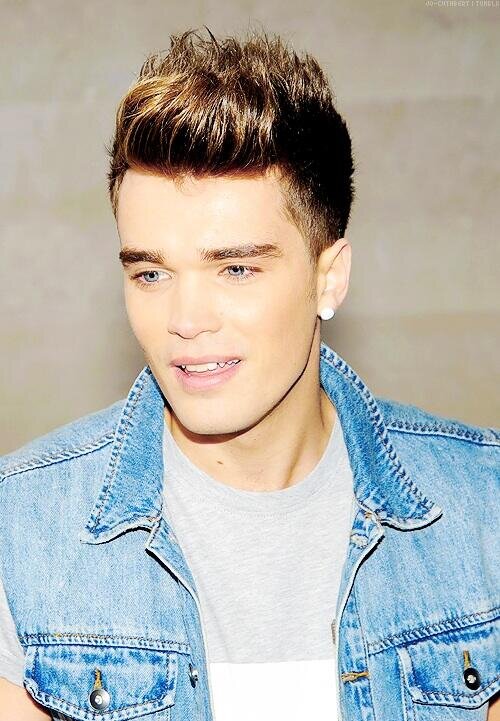 Finding you was so hard but loving you is easy(88) Union J are our everything&Josh Cuthbert is our world! Follow our personals @Lovatic_UnionJ & @PeachyCuthbert