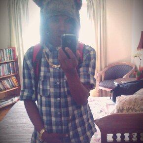 #forever Retro # THEY CaN TALK iF tHEy wAnT to # CURse iF tHeY feEl liKE iT bUt uma stay tRue and HumBle.... Reppin my city till I die #P.town