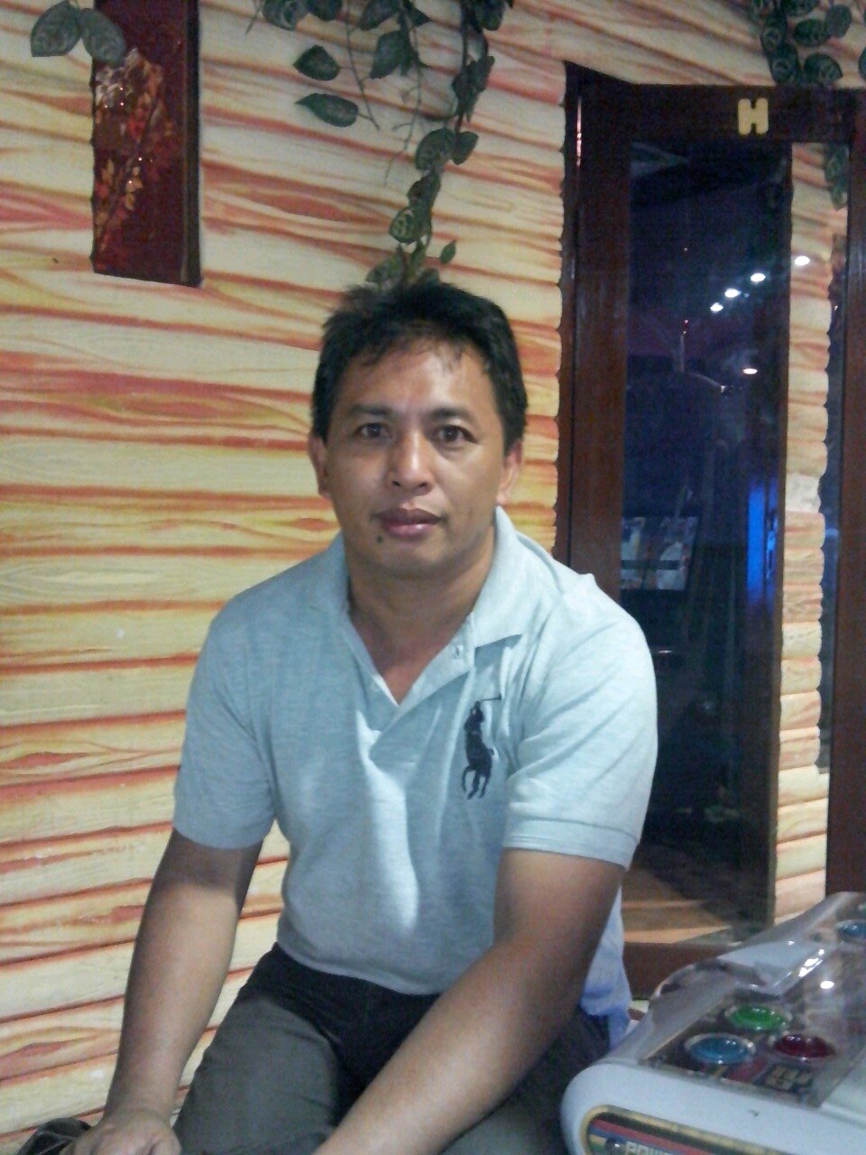 ChresCt's profile picture. Segala sesuatu akan kembali kepada penciptanya...Semua masa ada Orangnya...Semua Orang ada masanya...