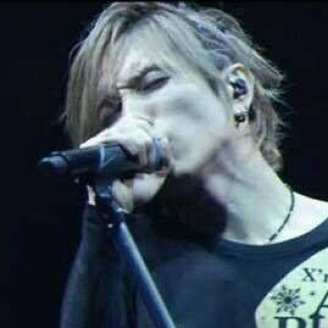 高校一年。 yasu様が好きすぎる女。 ABC.Janne Loveな方は 気軽にフォローしてください！下手くそですがDrumしてます。SCANDALやチャットモンチーなど。 バンギャの人は是非。