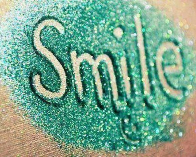 Makethem_happy_'s profile picture. Kik:makethemhappy__ , ارسلولي الكلام وانا حرسلوا للشخص بدون ما يعرف مين