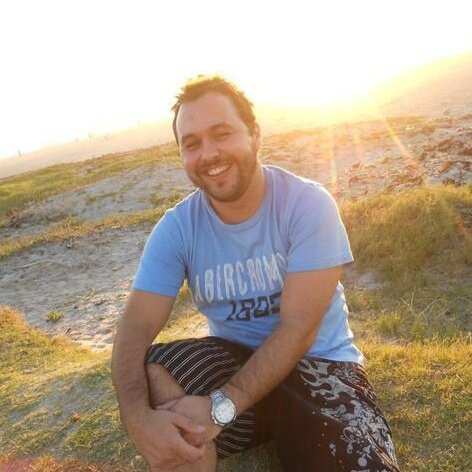 Self confessed recovering carb addict,  dad, husband and all round fun oke.