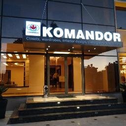 Closet´s e Armarios com Portas de correr. R: Valango, 20 - B: Jd Jabaquara - 
São Paulo-SP - CEP: 04384-130 - F:5562-6886 - komandor@komandor.com.br