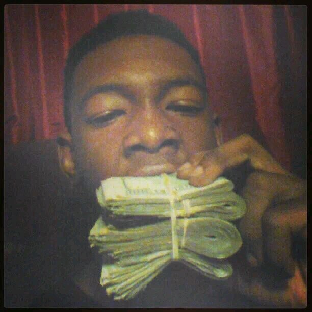 #MusicProducer | For Beat Inquiries Email: EskimoBeatz@gmail.com #EskimoBeatz ✈ ▂ ▃ ▄ ▅ ▆ █ [TurnUp]^