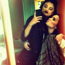 Selena you're the most beautiful page that the destination written in my life. i love you, my angel! team dalarisabre ∞ Source: 08/03/2010