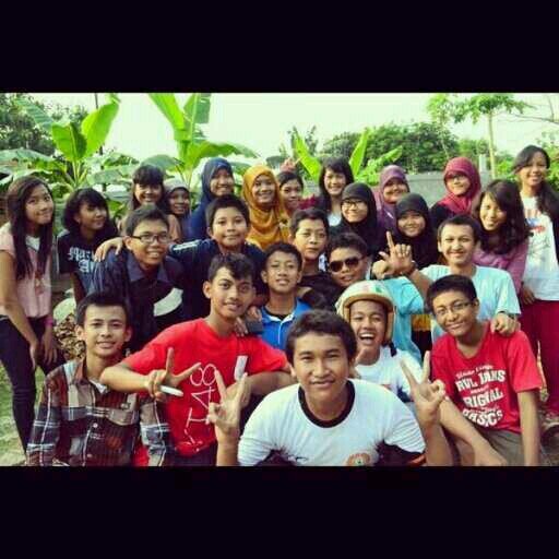 XCIENC3's profile picture. The official twitter page of TEN SCIENCE THREE 2013/2014. Ibu Titiek Puji Rahayu♠