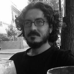 Profesor de Historia, desemprendedor y ex-arqueólogo.