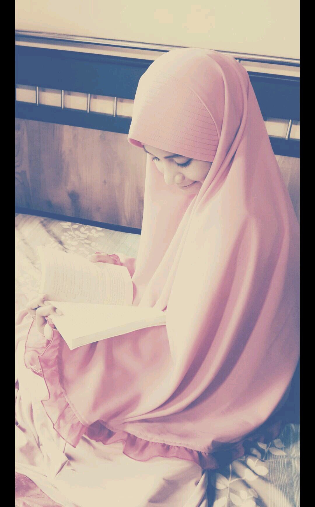 Semakin dewasa pikiran hati serta sikap kita .. maka akan muncul kebahagian yg tak terduga :)