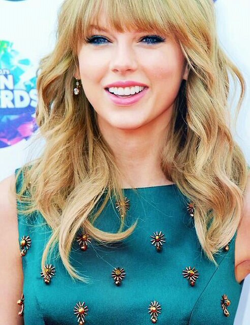 #teambreezy #swiftie #arrow