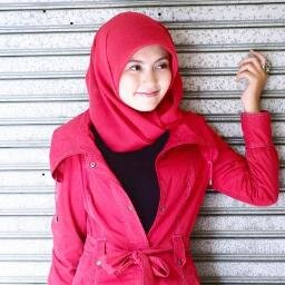 cntapermatasari's profile picture. 