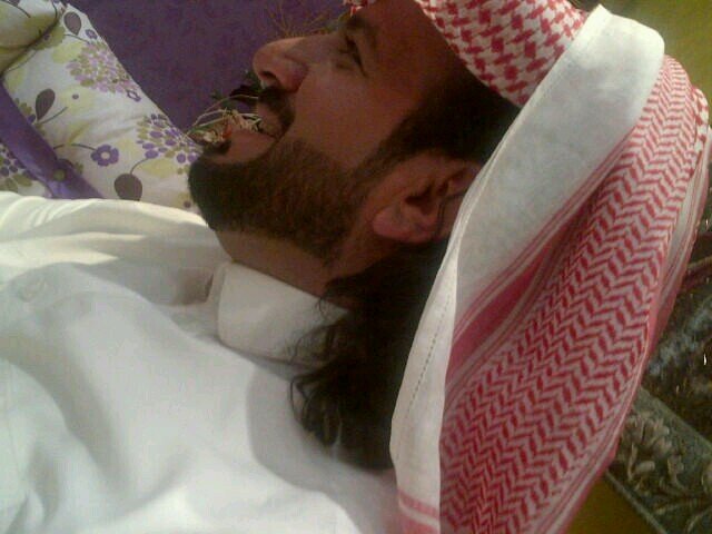 كل الحضور معبره ومكبره ومقدره    أمن الغلآ سقنآ فنآجيل الدلآل مبهره