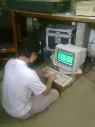 music coder, #EcoMachinology phylosopher, book editor, silkscreen printer, Xilograver, Linux lover, https://t.co/utsAMebaDn