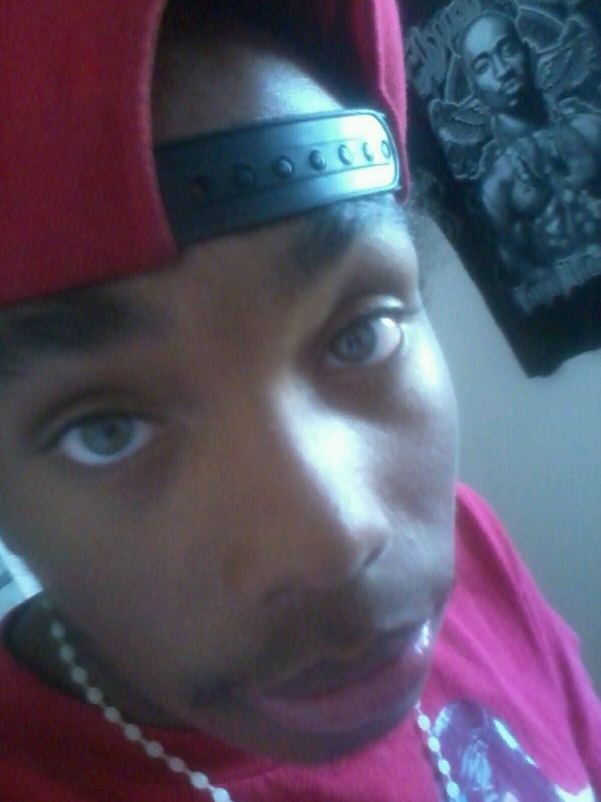 20 yrs young letting my life take its course.#ColorRed #TeamPrettyeyes #ChicagoNation