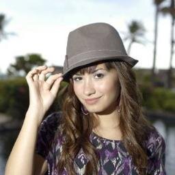 uhhuhhhuhh's profile picture. 