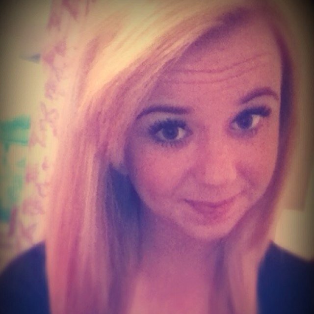 follow me & i'll follow you back :)3
