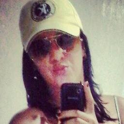17 anos,virgiana,estudante e vascaina!