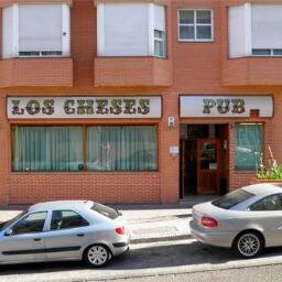 adanezalberto's profile picture. Un gran servicio y mejores productos, además de todo el deporte (fútbol, rugby, golf...) en pantalla gigante, fiestas, mus y el mejor trato posible.