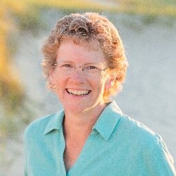 Speaker, trainer, coach: torchbearer for a vision of a world transformed, lover of Life, my family, the St. Lawrence River, and transformation of consciousness!