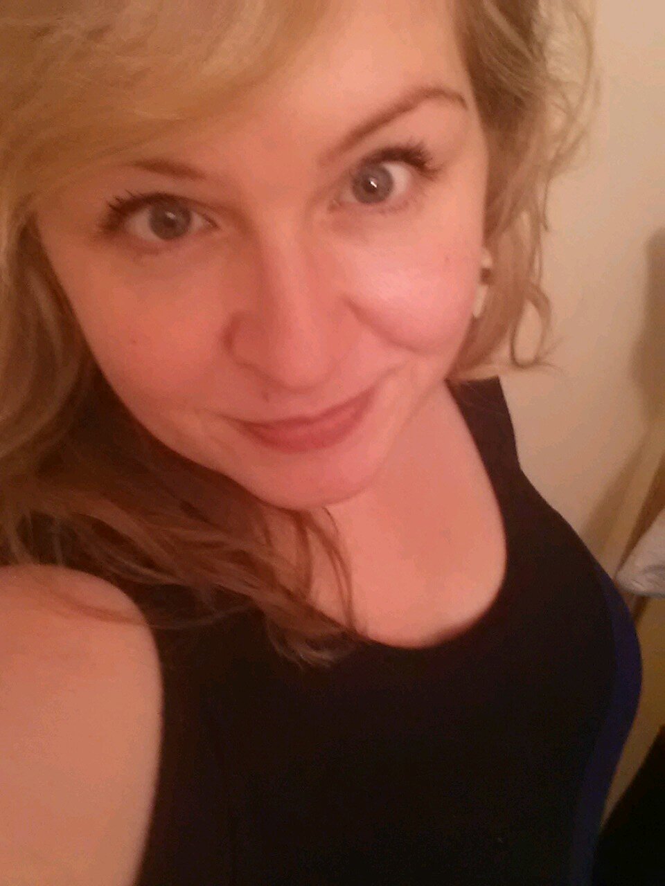 genna77's profile picture. 