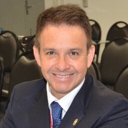 Pharmacist, PhD Pharmacology, presidente CRF-SP
