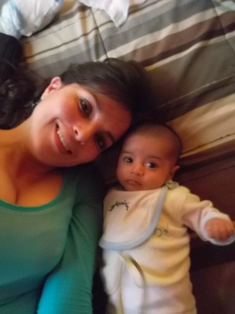 Psicologa, realizo acompañamiento perinatal, a madres y familias desde ma concepcion hasta el primer año del bebe. Ademas de tratar temas emocionales y perdidas