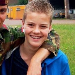 ★Heerhugowaard★16 jaar★ leerjaar 4★ps3 naam: baasborst★ POKE ME ON FACEBOOK★!!!