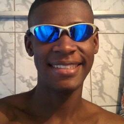-                Se tua vida ta 5 vem com nóis que fica 10