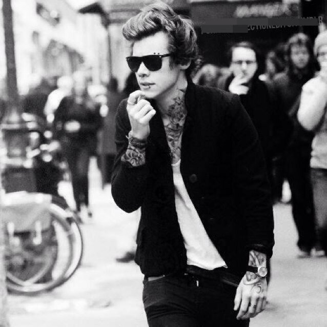 I do drugs, kill people, get in fights, dont mess with me or I will slit your throat. [single][Bi][Rp]
