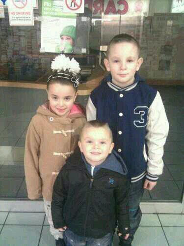 Dad of 3 kids Mark, Demileigh and Ryan. A massive rangers fan #WATP #RTID