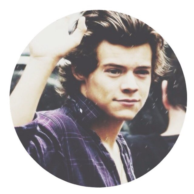 Hey bby pls follow @bandsl0l ask for a follow back