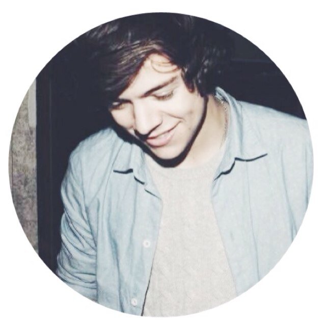 Hey bby pls follow @bandsl0l ask for a follow back