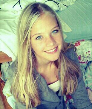Roos Bekkers ~ 14 years old ~ instagram: @roosieeb ~ be happy.