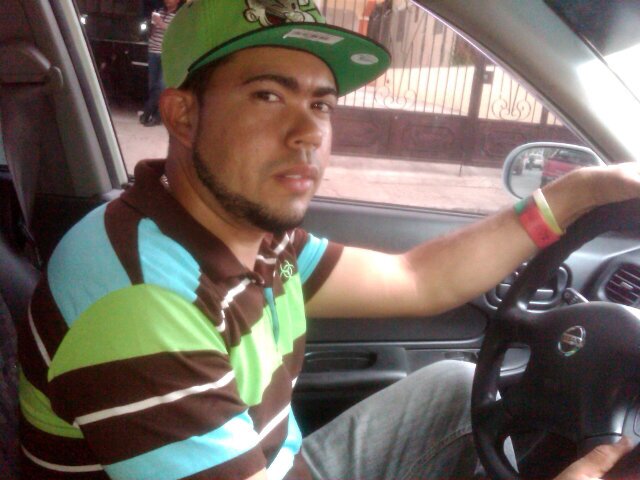 vicente laminado: todo tipo de laminados de auto y letreros computarizados , decoraciones de motores , pasolas y oficninas...etc.. 809-952-6456 vicente morán..