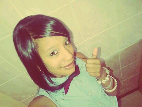 I just love being with mah love he is the best thing that eva happend 2 me...Just luv him lots ♥A♥