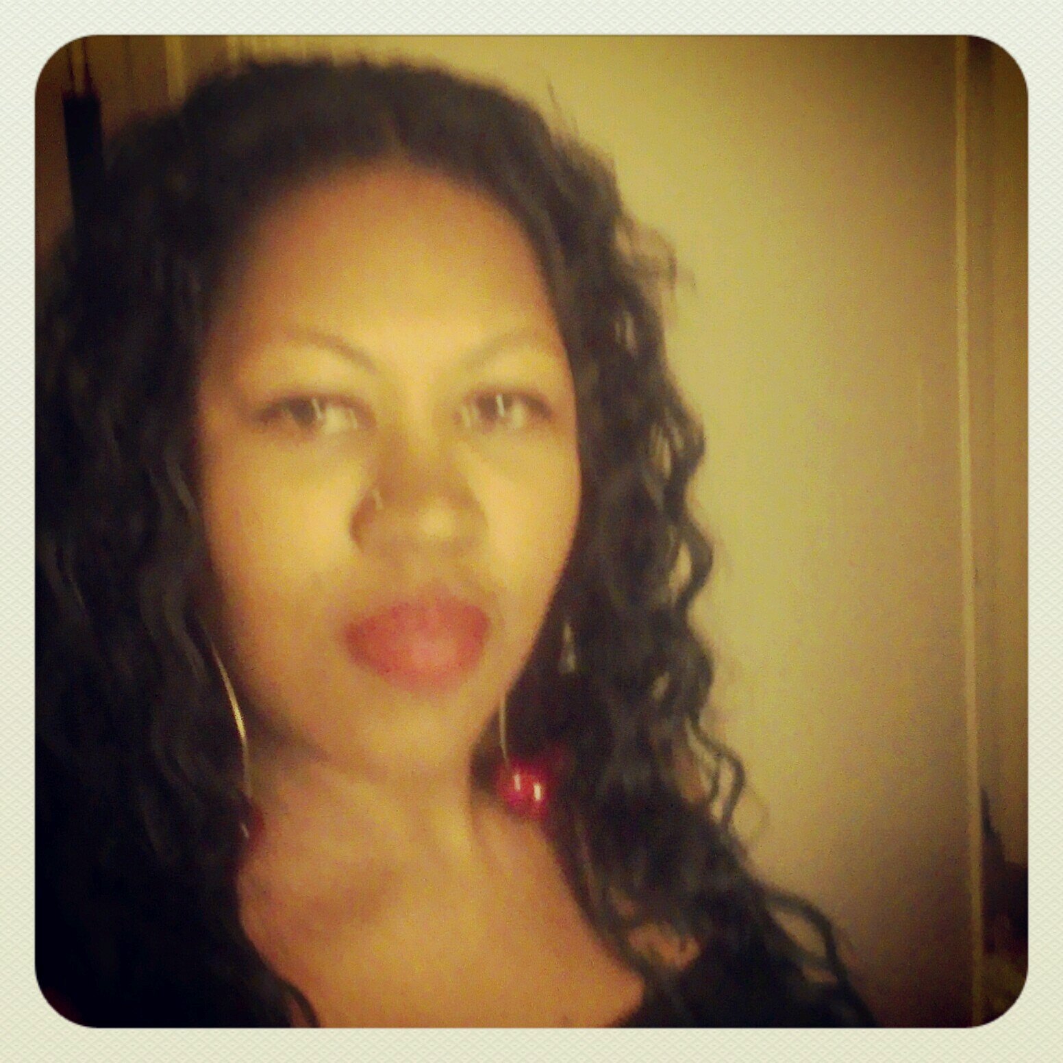 Founder http://t.co/xzvFXsA0, Love movies, Books and doing me and the kids!!