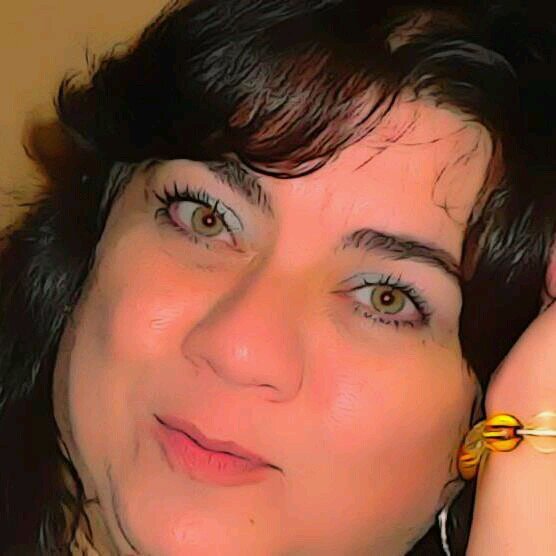 carminortiz22's profile picture. 