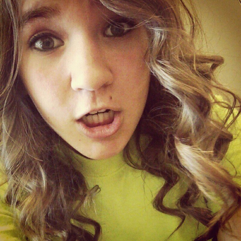 ciciley_bakes's profile picture. kik: ciciley_bakes