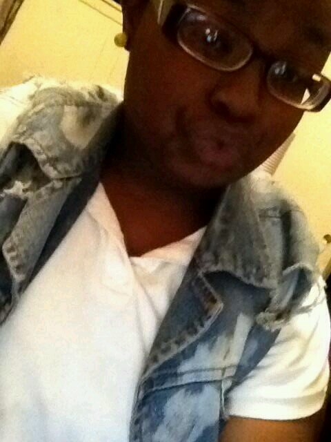 - Follow Me , I Follow Back . Fwm On Instagram Pretty_Young_Thuq , Facebook : Kristy YungKeke Jordan .. Kik @Ayyoo_Itss_KeeKee : ) ♥♥♥♥