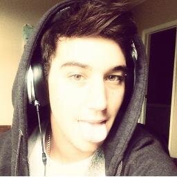 Just using this account to vote ahah