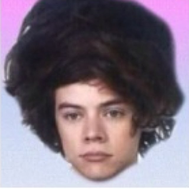 Met One Direction on 9/22/12 YES THIS IS A SASS ACCOUNT :) my following privaledge has been taken away from following too many people so I cant follow back now