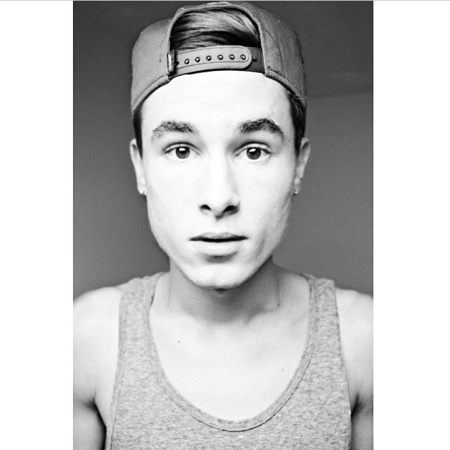 aintkian Profile Picture