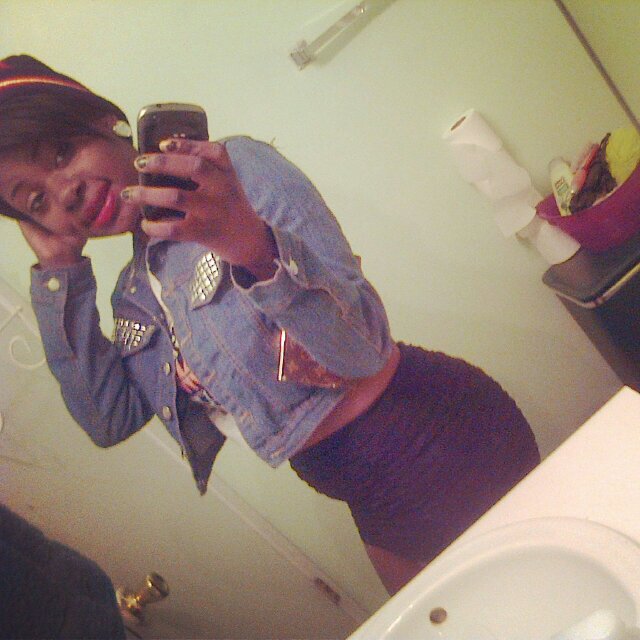 Every Queen needs A king, But Do we Love These Hoes[: Follow a real nigga & my bestfriend @Tylexus_BadAF ✌❤