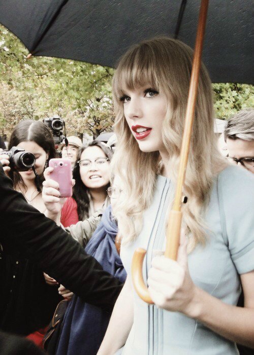 Hello I am Mani,   I want to go to see Taylor swift concert that was my dream if you also like her let's mutual powder want to work hard for our idol