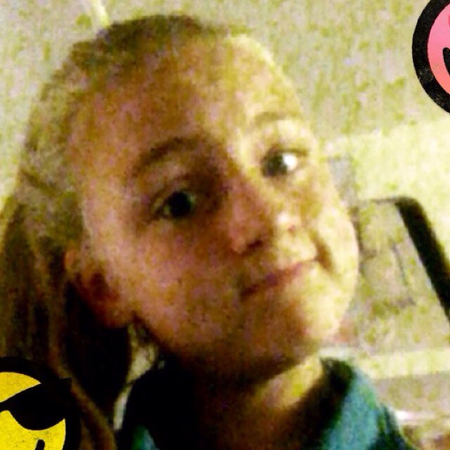 Im 14 years old, single and an undiscovered youtuber. Music is my life (so is making youtube videos) and i love food and yeah so 
Click the follow button :)