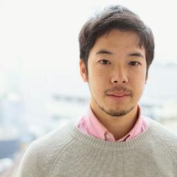 学生起業でUI/UXの検証サービスUIscopeをリリースし、1,000社以上の導入実績。2018年にプロジェクトカンパニー社に売却後、部長として同社にジョイン。2021年にグロース市場へ上場。著書「UI/UXの原則」