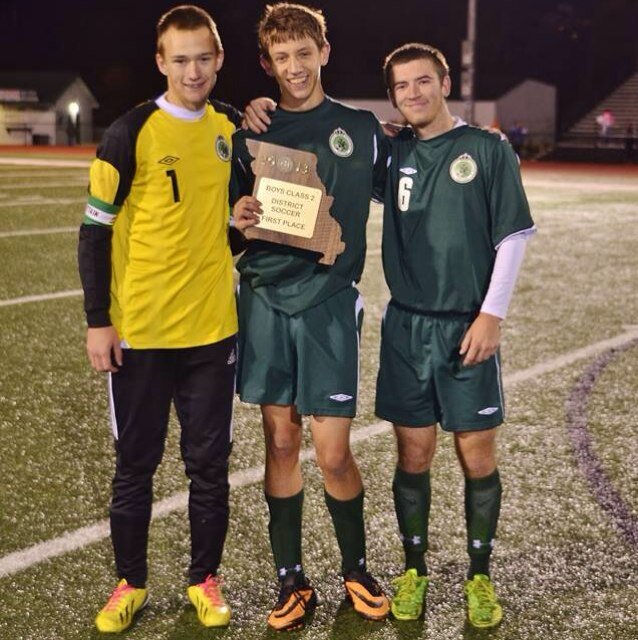 Justin1Croxton's profile picture. i love to play soccer... i also like riding dirtbikes.. i have the most AMAZING BEAUTIFUL GIRLFRIEND in the world..