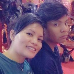 Jadilah diri anda sendiri. Siapa lagi yang bisa melakukannya lebih baik ketimbang diri anda sendiri? :)