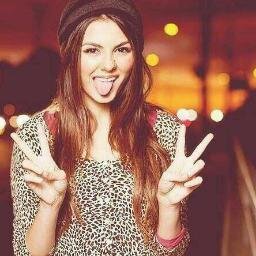 don't follow!!! follow @ziizouVJ .I gave you a free follow so follow @ziizouVJ please ;)
